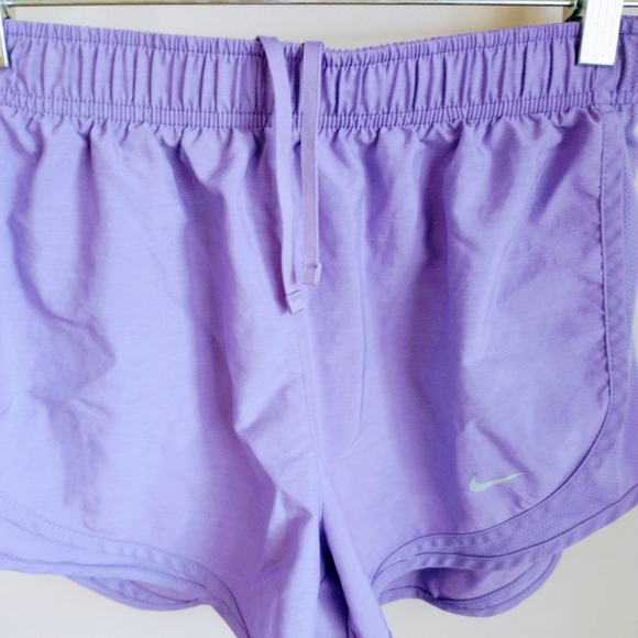 Nike Dri-fit Tempo Running Women's Shorts - Picture 7 of 13